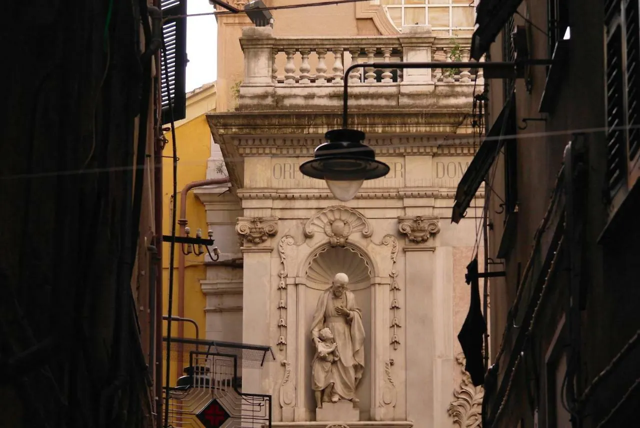 Apartamento Dietro Il Teatro Modena Génova